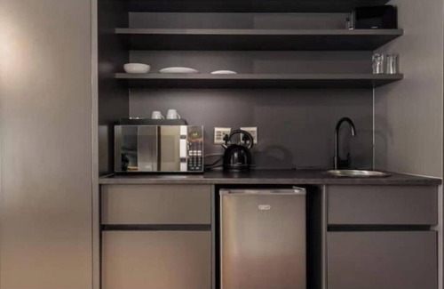 Rosebank Apartment | Cozy Studio Cape Town