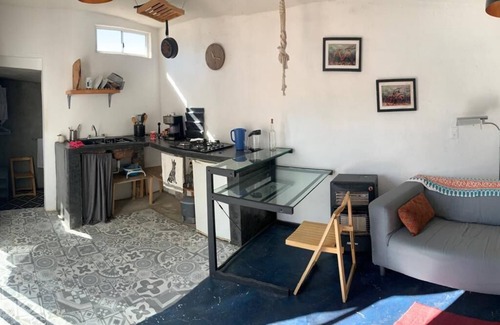 Ensenada Apartment | Cozy studio for one person or couple. Located 10 minutes from the tourist area.