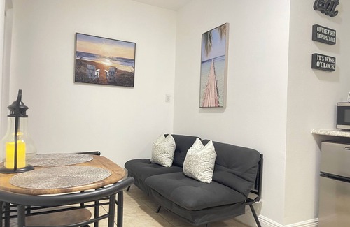 Orlando Apartment | Cozy studio in fabulous Orlando close to everything