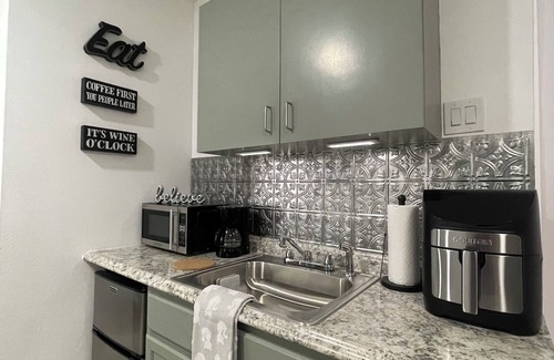 Orlando Apartment | Cozy studio in fabulous Orlando close to everything