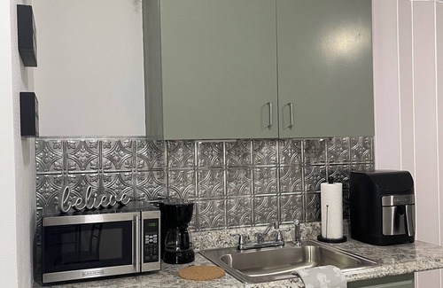 Orlando Apartment | Cozy studio in fabulous Orlando close to everything