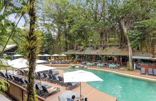 Port Douglas Apartment | Cozy studio in gorgeous Port Douglas with WiFi, fitness room, AC