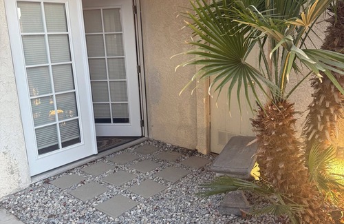Victorville Apartment | Cozy studio in peaceful Apple Valley with AC, WiFi
