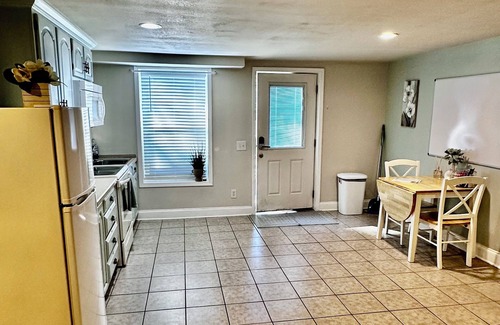 Johnson City Apartment | Cozy studio in peaceful Johnson City- Central to all