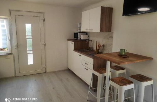 Ripenda Verbanci Apartment | Cozy studio in Ripenda Verbanci 24 m² with private garden