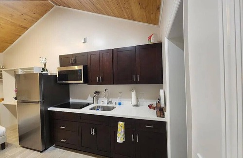 Parker Ridge Apartment | Cozy studio in awesome West Palm Beach with AC, WiFi