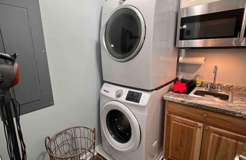 Beaufort Condo | Cozy Studio Retreat. Pets are allowed