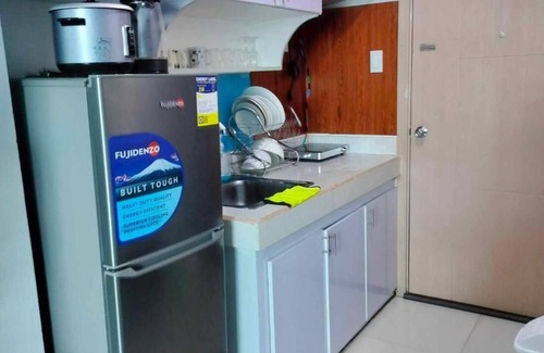 South Triangle Condo | Cozy Studio Unit in Quezon City With Private Pool and City Views