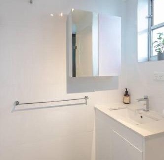 Birchgrove Apartment | Cozy Studio walk to Park & Water