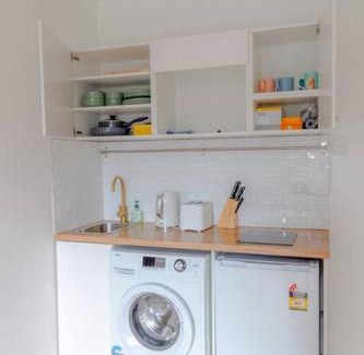 Birchgrove Apartment | Cozy Studio walk to Park & Water