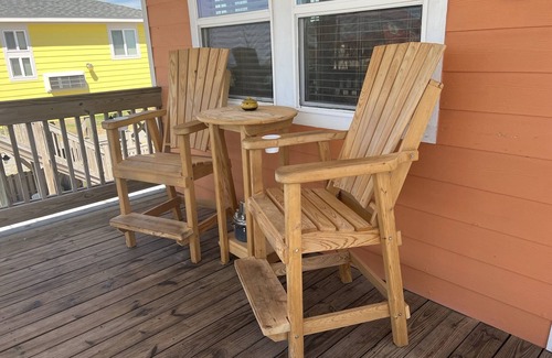 Holly Beach House | Cozy studio walking distance to the beach, Seas the Day Beach House