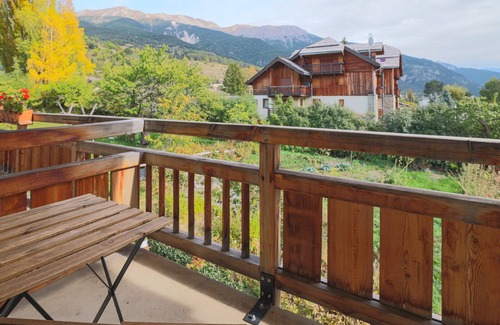 Saint-Chaffrey Apartment | Cozy Studio with Wi-Fi, BBQ, Summer Pool, Near Ski Pistes & Free Village Shuttle
