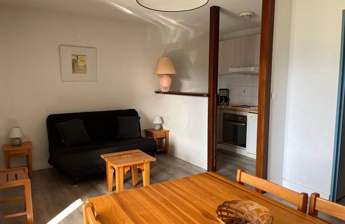 Peyragudes Apartment | Cozy studio with slopes access, balcony and spa