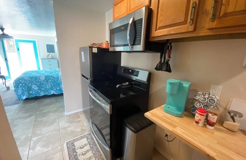 Paradise Hills Civic Apartment | Cozy studio with WiFi and AC in welcoming Albuquerque