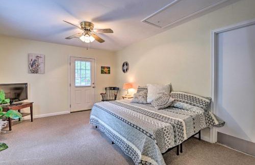 Beaufort Apartment | Cozy Studio with Yard, 6 Miles to Dwtn Beaufort!