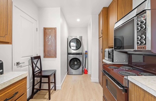 El Monte Apartment | Cozy & Stylish Home Spacious, Fully Equipped Stay