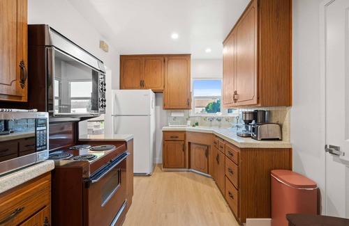 El Monte Apartment | Cozy Stylish Home Spacious Fully Equipped Stay