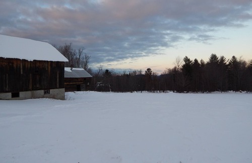North River Apartment | Cozy suite on Garnet Hill trails; Gore 15 minutes away.