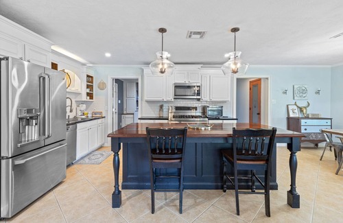 Sulphur House | Cozy Sulphur Getaway, Pool & Basketball Court
