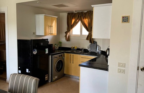 Sahl Hasheeh Apartment | Cozy Sunny Studio with Pool View