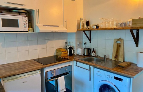Formigueres Apartment | Cozy T2 Apartment for 3 in Formiguères - Close to Shops and Ski Slopes