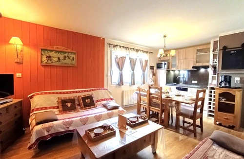 Pla d'Adet Apartment | Cozy T2 for 6 with WIFI and parking at Pla d'Adet