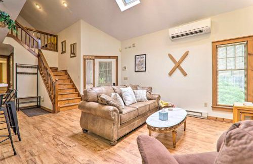 Tannersville House | Cozy Tannersville Cabin with Game Room and Gas Grill!