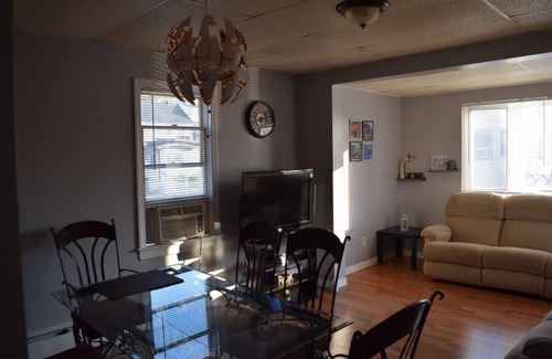 Linden House | Cozy three Bedroom Apartment near New York/EWR