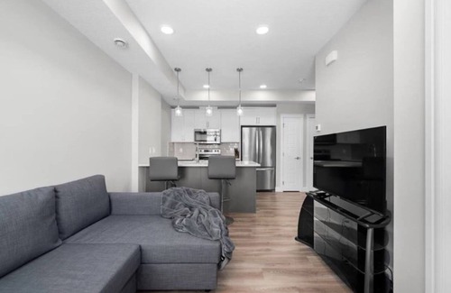 Southeast Calgary House | Cozy & Tiny 1 Bedroom suite with dedicated parking