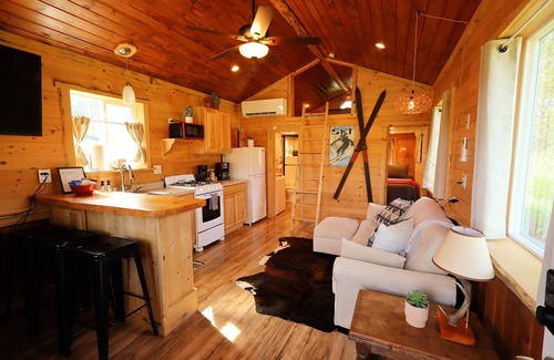 Sandpoint Cabin | Cozy Tiny Home Glamping Experience