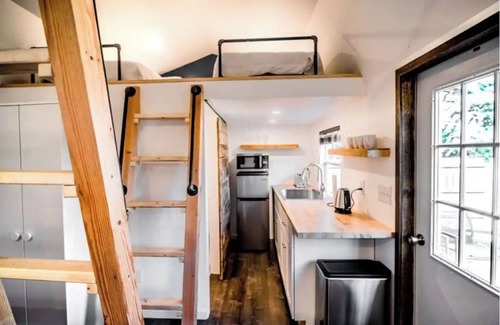 Franklin House | Cozy Tiny Home in Franklin, TN – Relaxing Retreat Near I-65