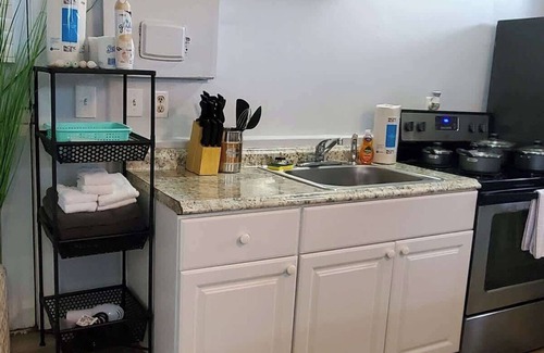 Lenoir City House | Cozy Tiny Home in Lenoir City