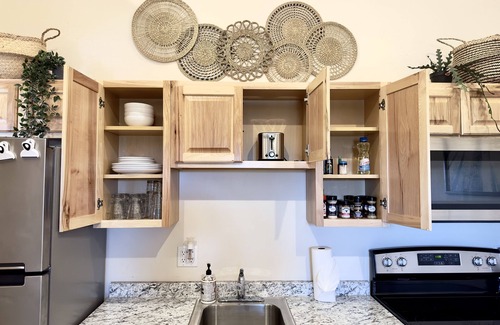 Hurricane Cabin | Cozy tiny home with views of Zion National Park. Pet Friendly!