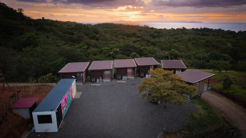 Torio Apartment | Cozy Tiny House 4 - Ocean Views