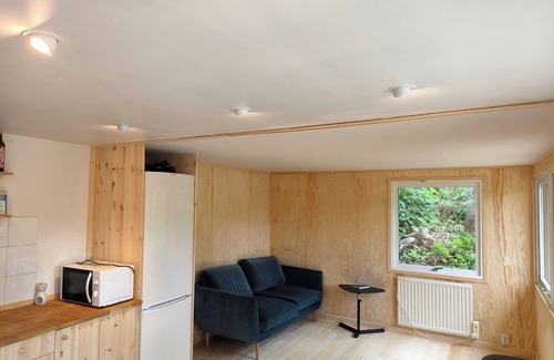 Tyreso O Cabin | Cozy tiny house Retreat in Stockholm archipelago
