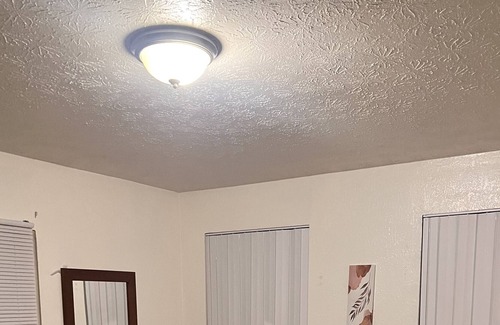 Warrensville Heights Apartment | Cozy townhouse.