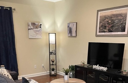 Nashville House | Cozy Townhome in Woodland Point