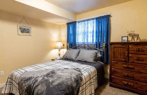 Billings House | Cozy townhome minutes from all Billings has to offer!