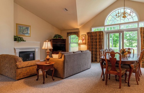 Bethel House | Cozy townhome with 1 bedroom and WiFi in tranquil Bethel, close to Sunday River
