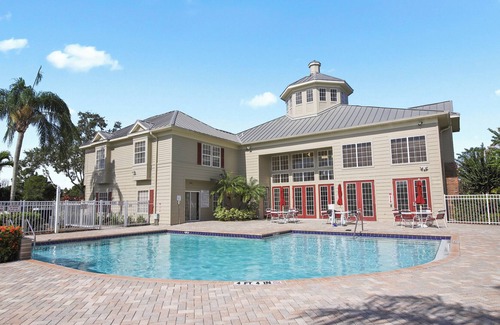 Braden River House | Cozy townhouse- Location, location, location!!!