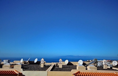 Costa Adeje Ski Chalet | Cozy townhouse with ocean views