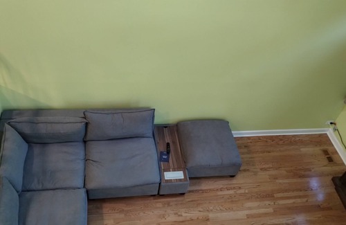 Wheeling House | Cozy townhouse with Home feeling, 2 floors, 2 bedrooms 1.1 bath attached garage.