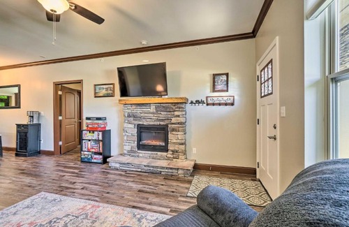 Townsend Apartment | Cozy Townsend Condo, Resort-Style Amenities!
