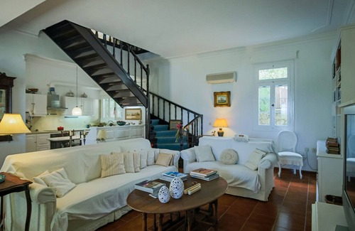 Xirokastello Villa | Cozy,traditional Zakynthian house,5 min from the beach!