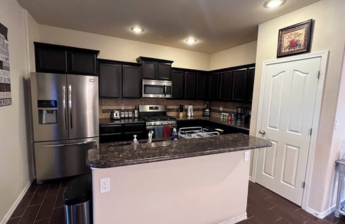 Chamberino House | Cozy Transmountain El Paso Home with Garage, 4-Bed & 2-Living Areas