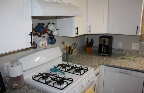 Wright House | Cozy two story townhome, only 5 min away from Beautiful Emerald Coast.
