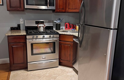 Union City Condo | Cozy Union City Condo with quick access to New York City!