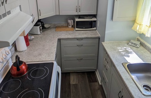 Algoma District House | Cozy Unit 2BD+2BTH 5 mins to Lake - [Hem]