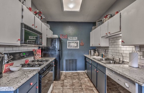 Alto Condo | Cozy Up Haus | Serene, Large Balcony, Game Room