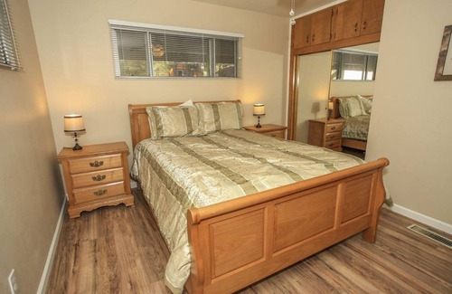 Summit Estates House | Cozy up to Summit-1651 by Big Bear Vacations